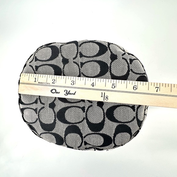 Coach Bucket Hat Women M/L Black Grey Excellent Signature Monogram Leather Trim - Picture 9 of 11